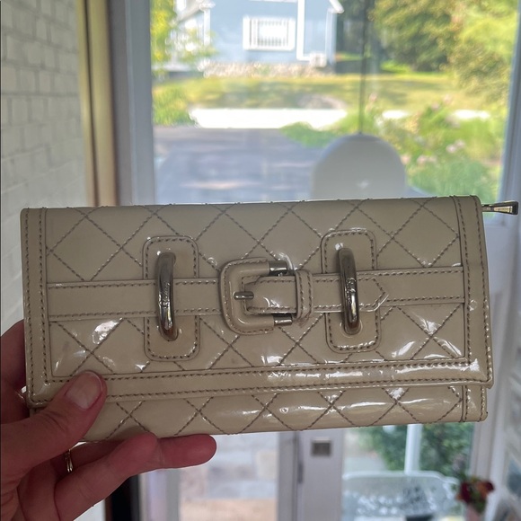 Burberry Beige Quilted Wallet - Picture 1 of 7